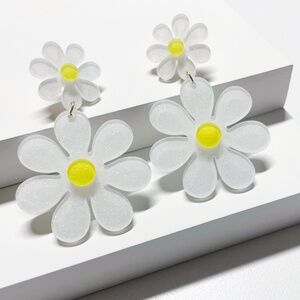 1 pair Acrylic Flower Nature Inspired Dangle Earrings, Elegant Jewelry